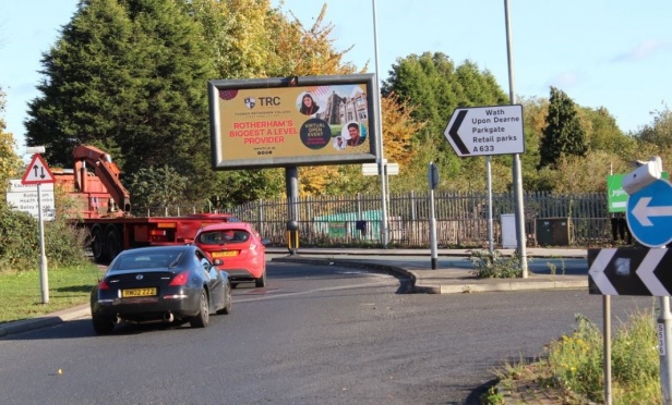 Digital Roadside Advertising  - Media Planning &amp; Buying Specialists -